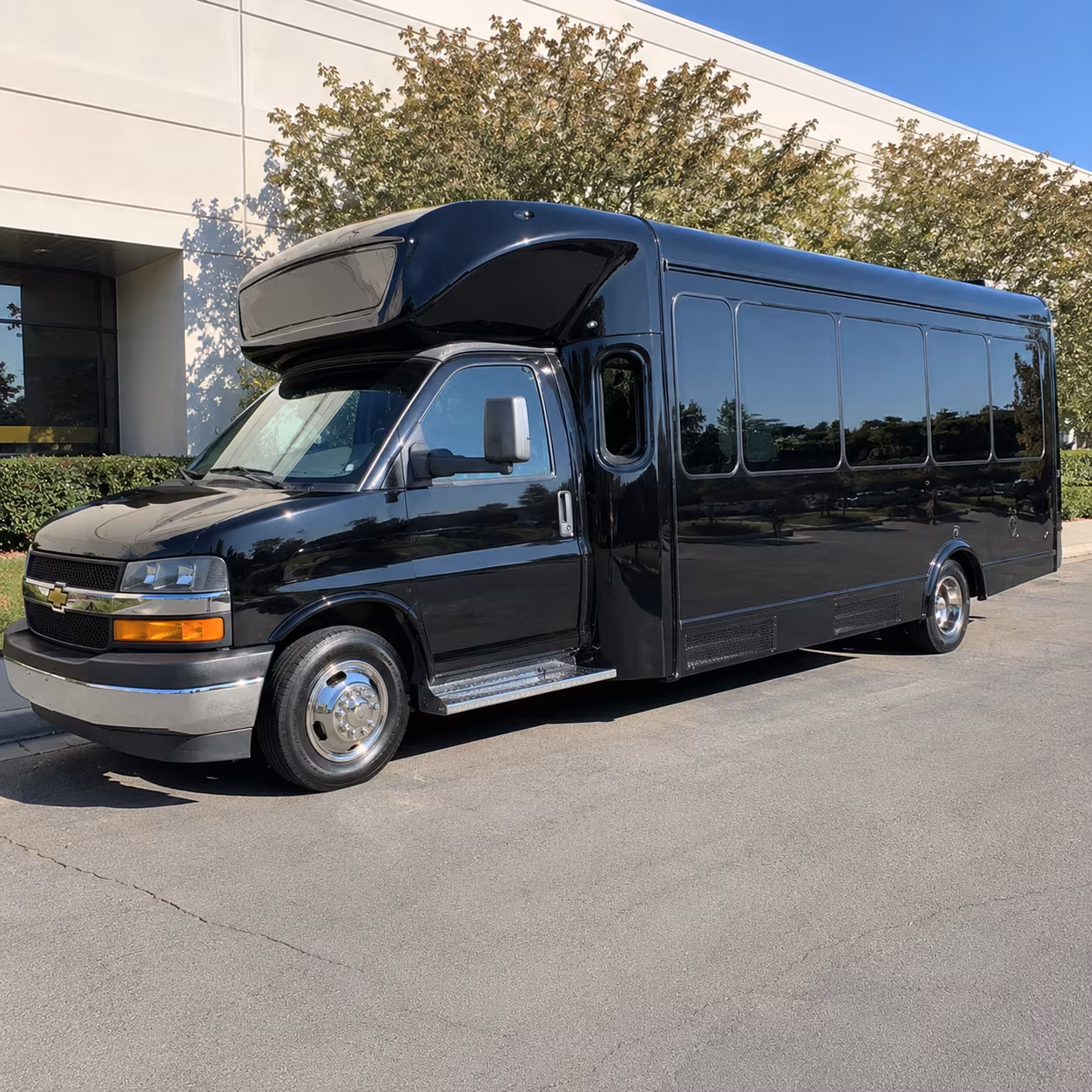 Pembroke Pines Birthday, Sweet 16, & Quinceañera Transportation party bus exterior