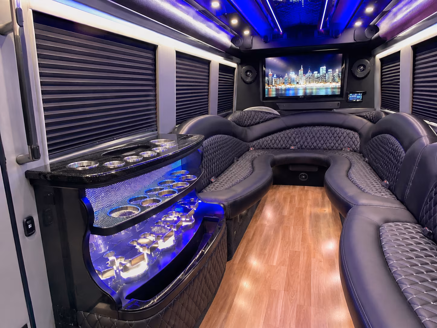 Pembroke Pines Birthday, Sweet 16, & Quinceañera Transportation party bus exterior