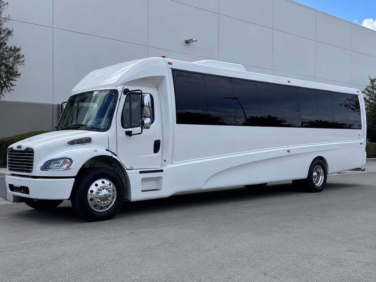 Pembroke Pines Concert & Music Festival Transportation party bus exterior